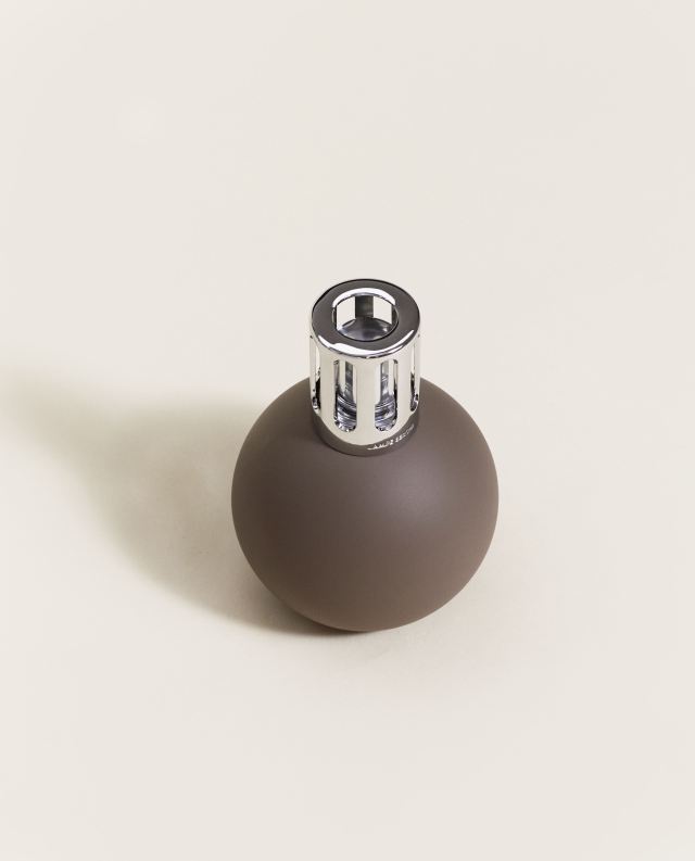 Tan Ball Lampe Berger